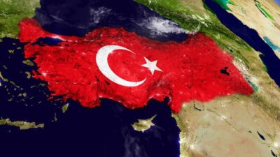 21 yaşındaki Eray Şakir’in tek dileği Türkiye Cumhuriyeti vatandaşı olmak.