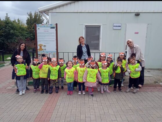 Minik öğrencilerden can dostlarına ziyaret