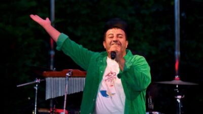 ŞARKICI ANIL ALAN, KONSERDEN KONSERE KOŞUYOR!