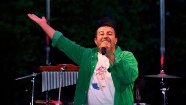 ŞARKICI ANIL ALAN, KONSERDEN KONSERE KOŞUYOR!