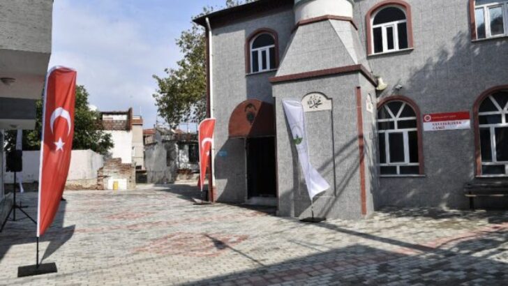 Koğukçınar’a Nefes Aldıran Çalışma… Ulufeli Camii’nin Çevre Düzenlemesi Tamamlandı