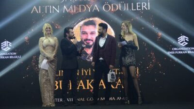 3.ULUSLARARASI ALTIN MEDYA ÖDÜLLERİ EN İYİ YÖNETMEN BURAK AKAN