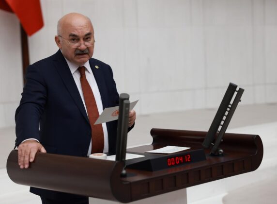 Vahapoğlu: Bursa ‘Kalite  Şehri’ unvanıyla anılmalı