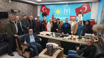 İYİ Parti iktidarına giden yolun taşlarını Orhaneli’nden örmek için bir yola çıkıyoruz.