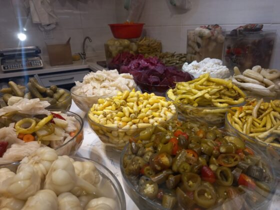 Dar Gelirli Aileler Turşuya Doyacak! Coranayı Sıfırlayan Turşucudan Dev Destek!