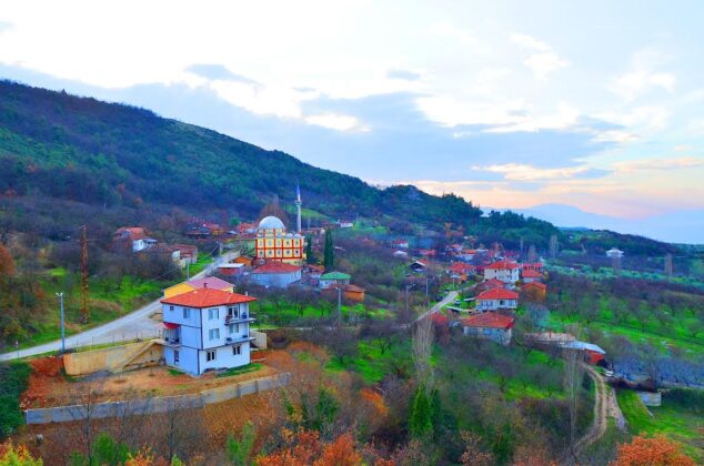 ŞEREFİYE MAHALLE MUHTARLIĞINA İLYAS AKSU ATANDI
