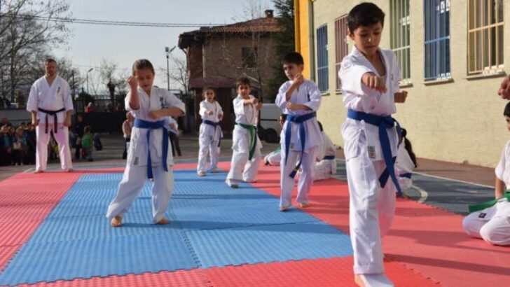 YILDIRIM SPORLA BÜYÜYOR