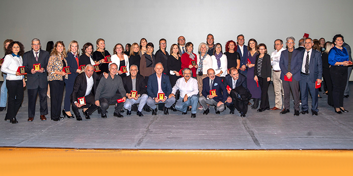 İZDO’DAN 150 DİŞ HEKİMİNE PLAKET