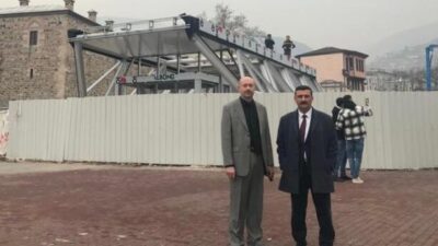 Türkoğlu, Hanlar Bölgesi’ndeki garabeti sert bir dille kınadı.  İYİ PARTİ’DEN “UCUBEKONDU” TEPKİSİ!