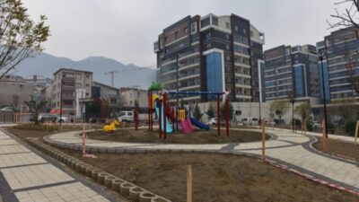 YILDIRIM’A YENİ PARK  -YILDIRIM’DA YEŞİL DÖNÜŞÜM DEVAM EDİYOR