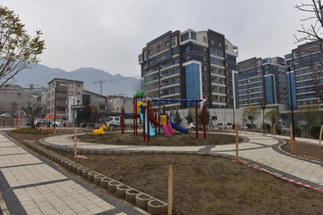 YILDIRIM’A YENİ PARK  -YILDIRIM’DA YEŞİL DÖNÜŞÜM DEVAM EDİYOR