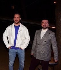 SİNAN AKÇIL’DAN TALHA’YA “TEK TAŞ” DESTEĞİ