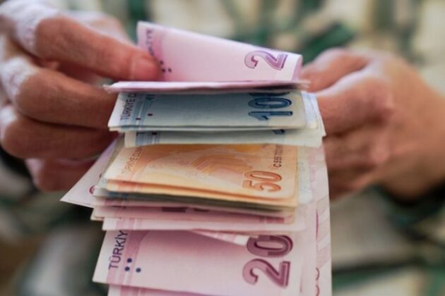 Dört işletmeden biri geç ödemeler sebebiyle iflas ediyor