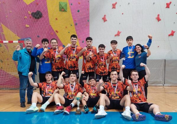 Dev Organizasyon… Zonguldak’taki Yıldız Kız-Erkek Hentbol Yarı Final Maçları’nda Bursa Damgası!