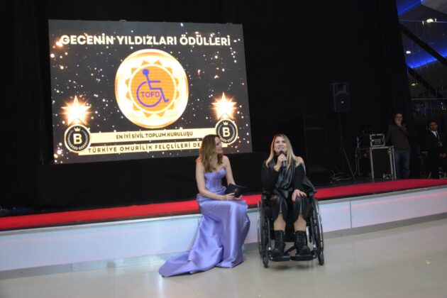BEST OF MEDYA ‘GECENİN YILDIZLARI’ ÖDÜLLERİ SAHİPLERİNİ BULDU  MUHTEŞEM GECEDE YILDIZLAR GEÇİDİ YAŞANDI
