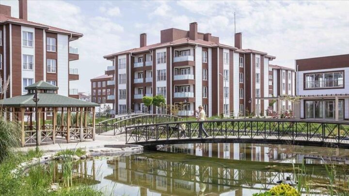 YÜZYILIN SOSYAL KONUT PROJESİNİN BURSA AYAĞINDA KURA ÇEKİLİŞLERİ BAŞLIYOR