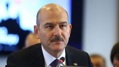 Süleyman Soylu iltisak kılıcının ucunda