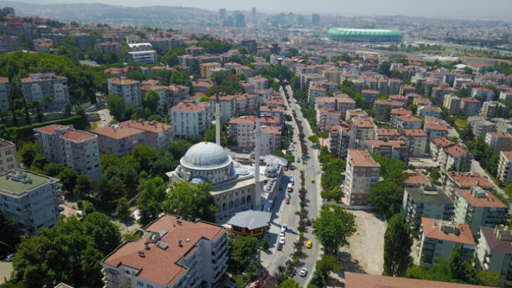 Çalışkan Muhtar Mahallenin İhtiyaçlarını Sosyal Medyaya Taşıdı