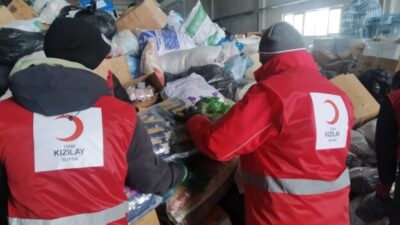 KIZILAY BURSA’DAN DEPREM BÖLGELERİNE YARDIM ELİ