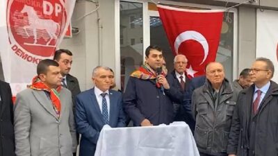 Demokratlarda İlçe Kongreleri Startı! “Hayatı Devam Ettirmekle Yükümlüyüz, Depremin Yaraları Sarılacak!”