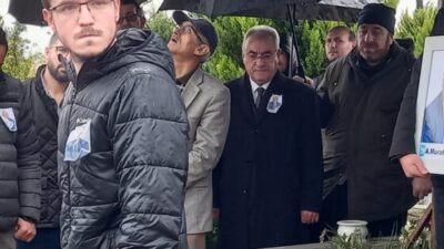 DSP’li Özbilge’nin Cenazesindeki Protestoya DSP Bursa Örgütü’nden Sert Yanıt!
