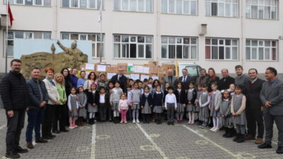 Yıldırım’lı minikler deprem bölgelerine 200 koli gıda yardımı yaptı.