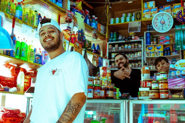 VARHIZ’IN ROMAN DİLİ VE EDEBİYATI SERİSİ ”SEPETCİ” İLE BAŞLIYOR!   ROMAN DİLİ VE KÜLTÜRÜYLE HARMANLANMIŞ BİR RAP ŞARKISI: SEPETCİ!