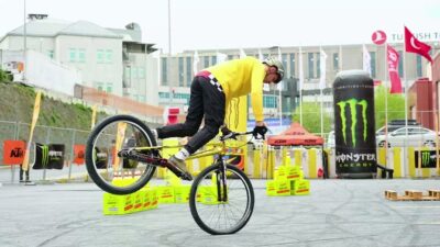 Asperox’tan hız tutkunlarına “Sarı Güçlü” destek!  Asperox, Motobike İstanbul Fuarı’nın hijyen sponsoru oldu