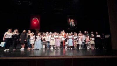 ÖĞRENCİLERDEN MUHTEŞEM KONSER