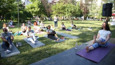 YOGA TUTKUNLARI NİLÜFER’DE BULUŞTU