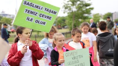 MARMARA DENİZİ GÜNÜ’NDE BANDIRMA’DA GENİŞ ÇAPLI KIYI TEMİZLİĞİ YAPILDI