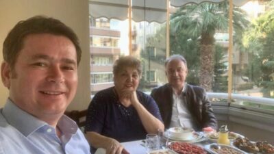 BURSA’YA VEDA ZAMANIM GELİNCE “DOST EVİNDE” BULUŞUP DERTLEŞMEK VE VEDALAŞMAK ŞART OLDU.