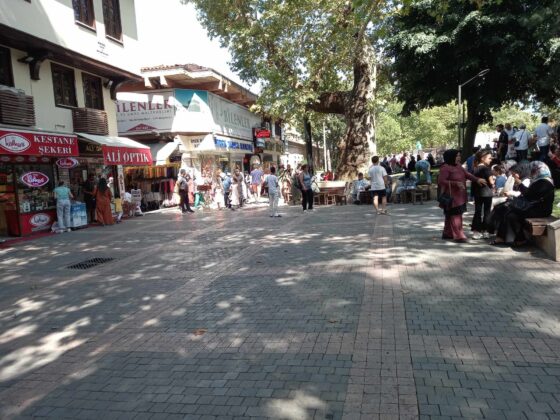 Avludaki Çakma Bank ve Taciz Olayında Şikayetlerin Yoğunlaşması Üzerine Zabıta Harekete Geçti! “Göz Açtırmayız!”