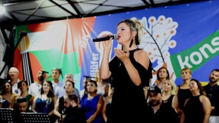 NİLÜFER’DE AKŞAMLAR YAZ KONSERLERİYLE DAHA DA RENKLENDİ