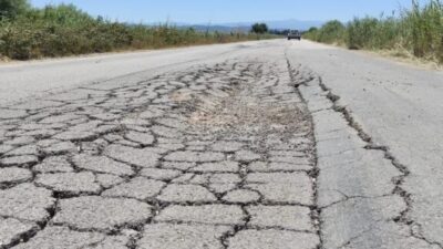 Yenişehir’de Yol Çöktü! İYİ İnsanın İsyanı Asfalt Döktürdü!