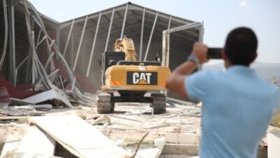 Nilüfer’de 4 kaçak yapı daha yıkıldı
