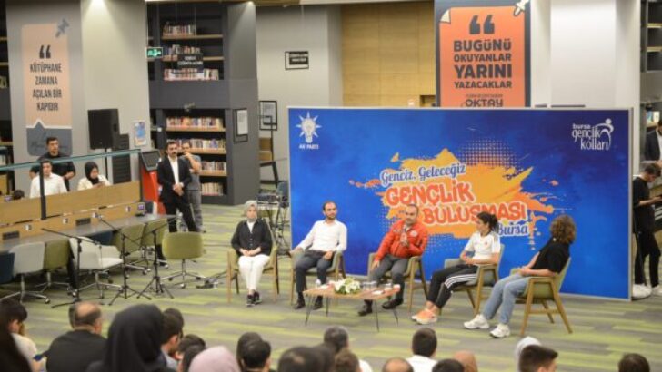UYUMAYAN KÜTÜPHANE ‘GENCİZ GELECEĞİZ’ GENÇLİK BULUŞMASI