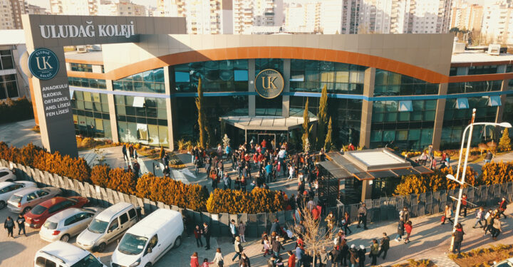 Uludağ Kolejinde çift diploma ile dünya çapında açılım!