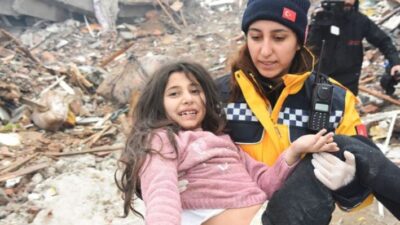 Depremzede Çocuklarla İletişim Özveri Gerektiriyor