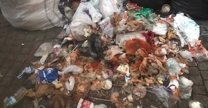 Kestel’de Önder Tanır Büyükşehir Hayali ile Yanıp Tutuşurken Sinekler İmparatorluk Kurdu!