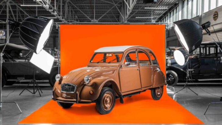 CITROËN 2 CV, 75 YAŞINDA!