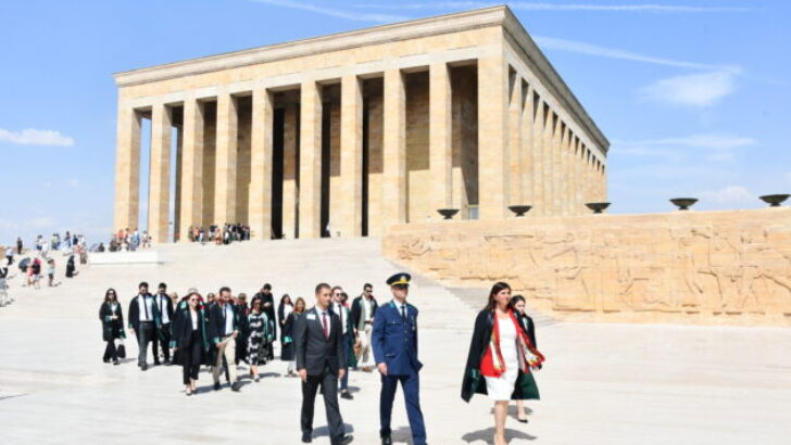Önce Avukat Grubu, 1 Eylül Adli Yıl Açılışında Anıtkabir’de Atatürk’ün Huzurunda!