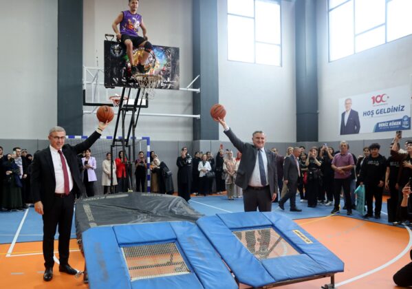 100. Yıl Spor ve Gençlik Merkezi açıldı