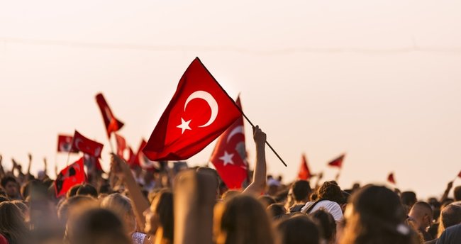 Cumhuriyetimizin 100. Yılında neden kısıtlama getiriyorsunuz?