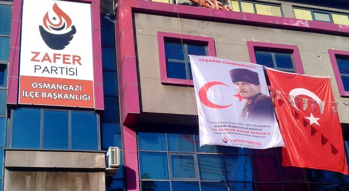 ZAFER OSMANGAZİ; Önceki AKP Büyük Şehir Belediye Başkanı herkesi Kosova taraflarına taşıyordu siz de Kemer’e mi taşıyorsunuz ?