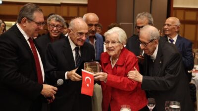 NİLÜFER’DE OKUMA KÜLTÜRÜNE VERİLEN KATKI ÖDÜLLENDİRİLDİ