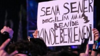 SENA ŞENER festivalin yıldızı oldu| 10 bin kişilik dev koro