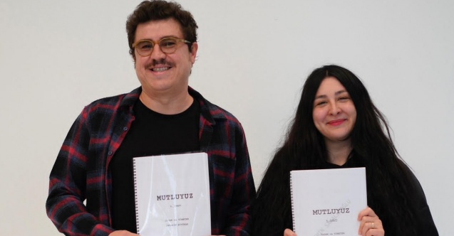 İbrahim Büyükak ve Yasemin Sakallıoğlu “Mutluyuz”