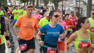 UNDER ARMOUR BODRUM YARI MARATONU TAMAMLANDI