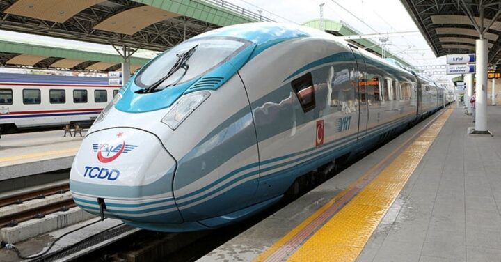 Kayışoğlu’ndan “Hızlı Tren” açıklaması!